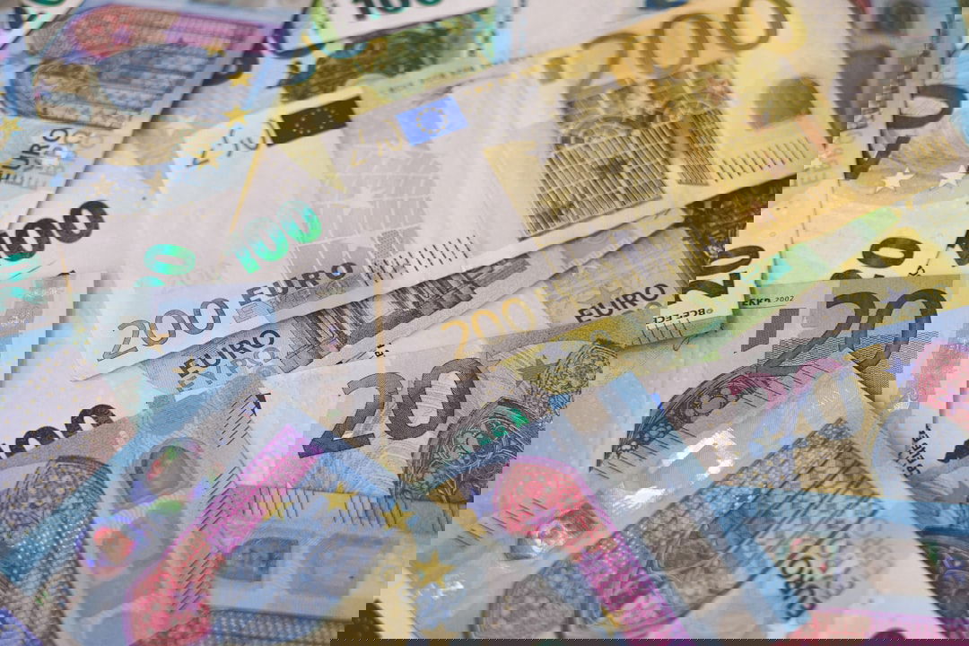 20 und 200 Euro-Scheine